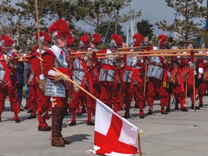 Supporting image for story: Company of Pikemen & Musketeers to entertain at Chirk Castle