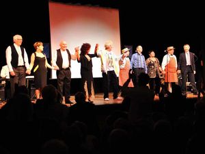 Supporting image for story: IN PICTURES: Crowd in fits of laughter for tribute show to Black Country legend Tommy Mundon