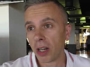 Supporting image for story: WATCH: Wolves fans on potential takeover at Molineux