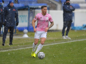 Supporting image for story: Glassboys sign defender Lee Vaughan