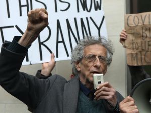 Supporting image for story: Arrests made at anti-lockdown protest attended by Piers Corbyn