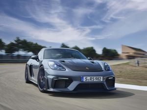 Supporting image for story: The new Porsche 718 Cayman GT4 RS might be the ultimate sports car