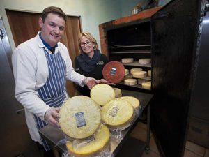Supporting image for story: New cheese made on Shropshire border is packing a punch