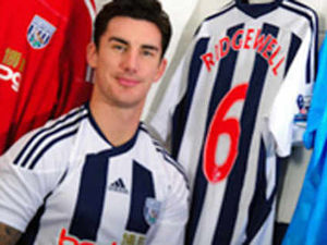 Supporting image for story: West Brom complete Liam Ridgewell signing