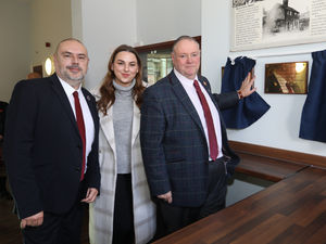 Supporting image for story: Plaque unveiled for late Wolverhampton councillor who was a 'pillar' in his community