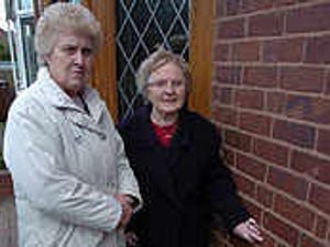 Supporting image for story: Cowboy workers con elderly