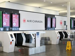 Supporting image for story: Air Canada suspends restart plans after union defies return-to-work order