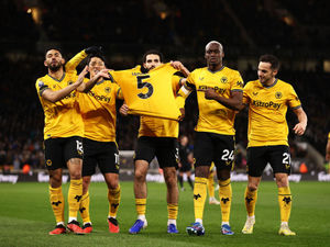 Supporting image for story: Wolves 3 Everton 0 - Report 