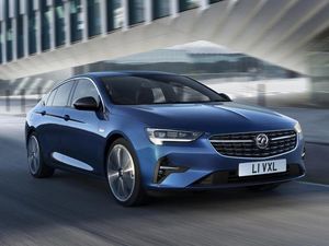 Supporting image for story: Vauxhall reveals full Insignia specs alongside GSi variant