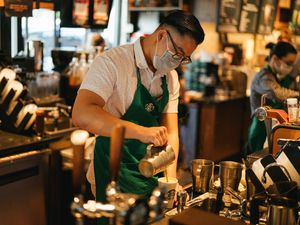 Supporting image for story: Starbucks creates 400 jobs across UK as demand rebounds
