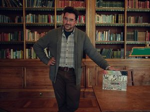 Supporting image for story: Dan Levy set to join Sex Education cast as Ncuti Gatwa return confirmed