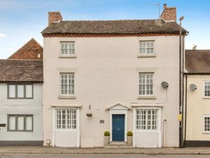 Supporting image for story: Former pub-turned-stylish town house offering 'sophistication and comfort' up for sale