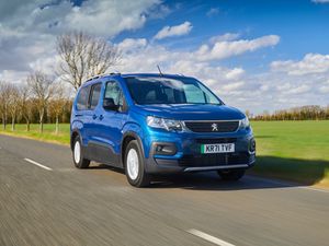 Supporting image for story: Electric Peugeot e-Rifter MPV is revised with new trims and equipment