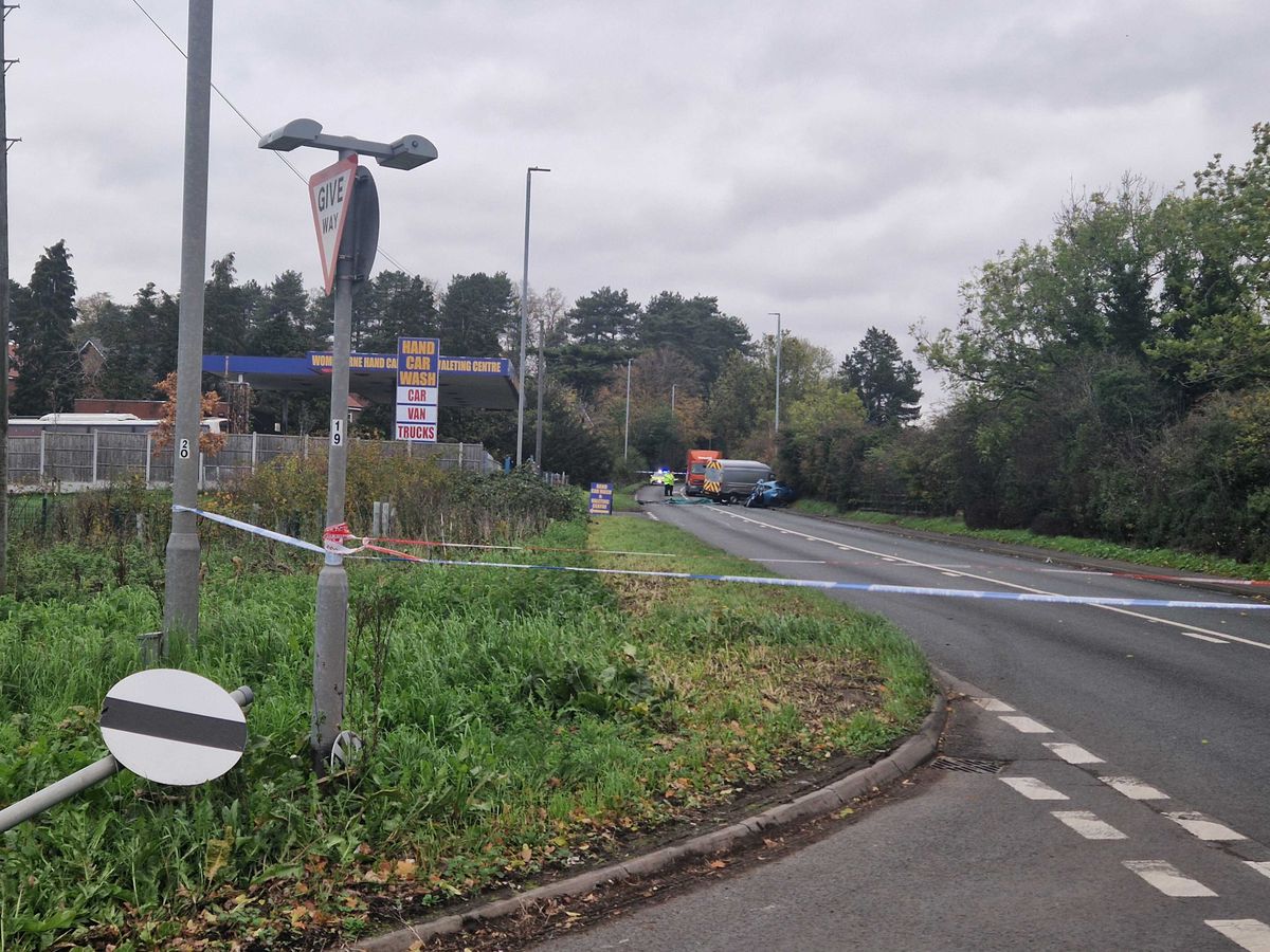 Crash near Wolverhampton results in traffic chaos