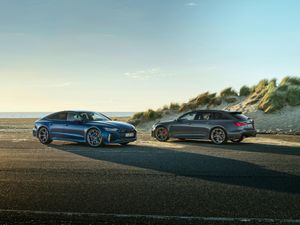 Supporting image for story: Audi unveils faster RS6 and RS7 Performance models