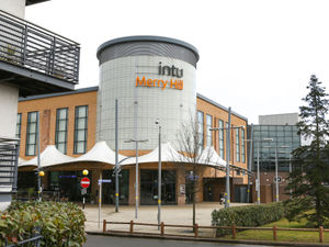 Supporting image for story: 'False alarm' sees Merry Hill shopping centre evacuated