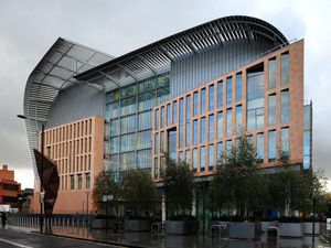 Supporting image for story: £1 billion in funding announced for the Francis Crick Institute