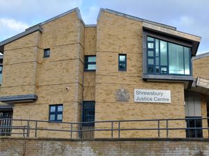 Supporting image for story: Telford robber attacked pizza delivery man with hammer 