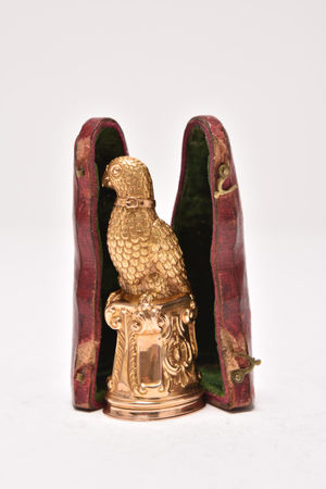 The unique combined snuff and scent vial in the form of a parrot that sold for £8,000.