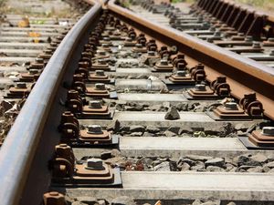 Supporting image for story: Railway journeys fell for first time in 20 years due to Covid-19