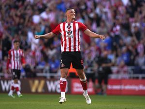 Supporting image for story: Sunderland beat West Ham on return to Premier League