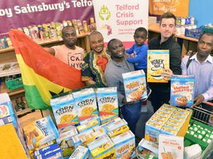Supporting image for story: Ghanaians donate supplies to food bank