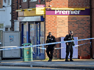 Supporting image for story: West Bromwich road cordoned off after 'shots fired as group gather armed with knives' 