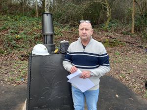 Supporting image for story: Mining descendant disappointment after tribute to miners unveiled