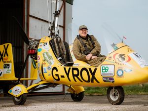 Supporting image for story: Around-world pilot calls into Shropshire for pit-stop 