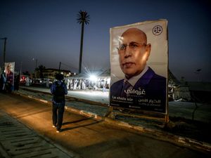 Supporting image for story: Mauritanians vote for president with incumbent favoured to win