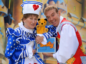 Supporting image for story: Doreen Tipton: Hands up, who’s in control?