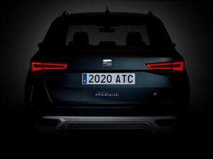 Supporting image for story: Seat teases new Ateca ahead of launch