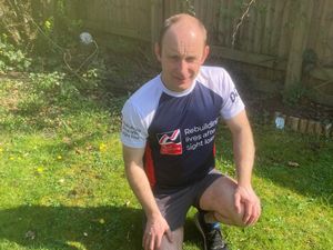 Supporting image for story: Shrewsbury navy veteran who lost his sight at 24 to take on London Marathon