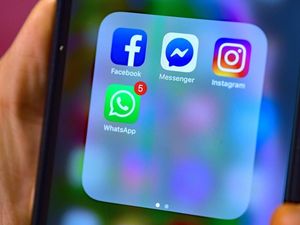Supporting image for story: Facebook to add its own name to Instagram and WhatsApp