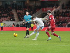 Supporting image for story: Analysis: Relentless Aston Villa are the masters of the late show