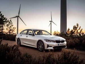 Supporting image for story: BMW becomes first manufacturer to launch ‘geo-fencing’ zones in UK