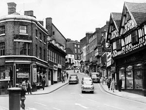Supporting image for story: Sixties Shrewsbury dug a hot idea to beat the freeze