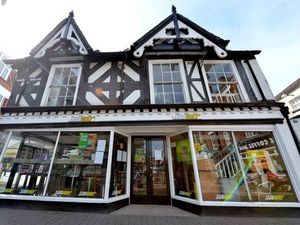Supporting image for story: Cockroach-infested sandwich shop in Wellington now clean, says Subway