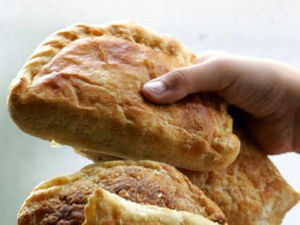 Supporting image for story: Gluing the superstate together