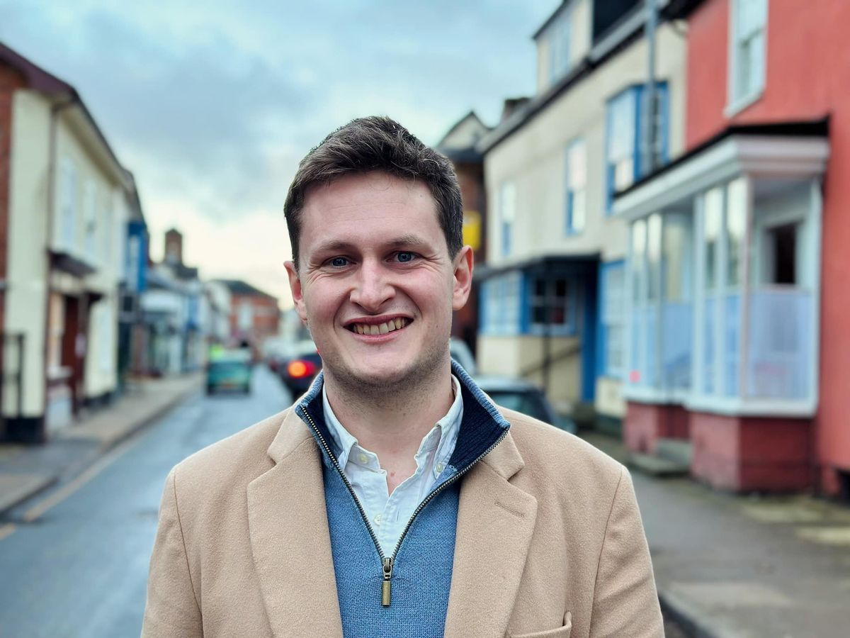 Politicians hit out at Rachel Reeves as they claim Jobs Tax is wreaking havoc as Welsh unemployment jumps for second quarter running