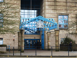 Supporting image for story: Black Country gun suspect 'a go-between for Albanian gang'