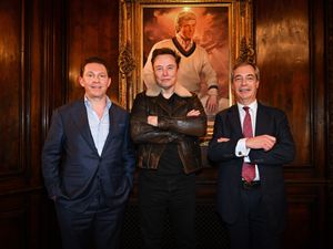 Supporting image for story: Farage says he talked money with Musk amid speculation of donation to Reform UK