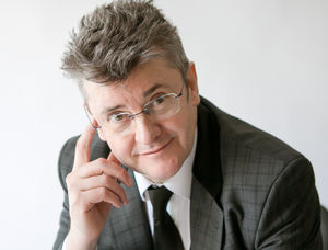Supporting image for story: 'I do love Birmingham and the theatre is lovely': Joe Pasquale talks ahead of Some Mothers Do 'Ave 'Em role