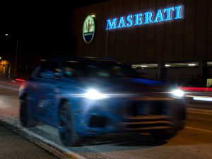 Supporting image for story: Maserati teases new Grecale SUV in blurry spy shots