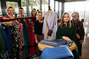 The Red Cross Committee for Shropshire's fashion lunch. From left: Charlie Bedell, Henrietta Pinney, Joanna Morris, Julie Farrant, Hanna Zarytska and Jayne Lampard