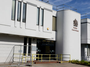 Supporting image for story: Wolverhampton man kept more than £3,000 after it was mistakenly sent to him