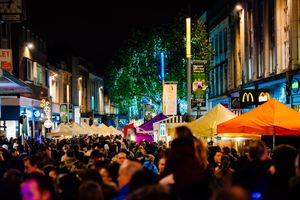 Wolverhampton Christmas light switch on