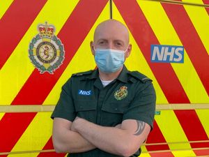 Supporting image for story: NHS paramedic in plea over lockdown rules