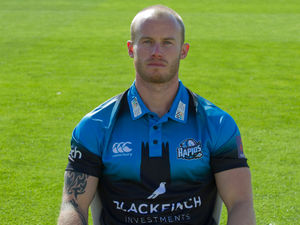 Supporting image for story: Kervezee nets a pair of Pears