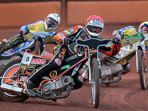 Supporting image for story: Wolves topple unbeaten Eastbourne